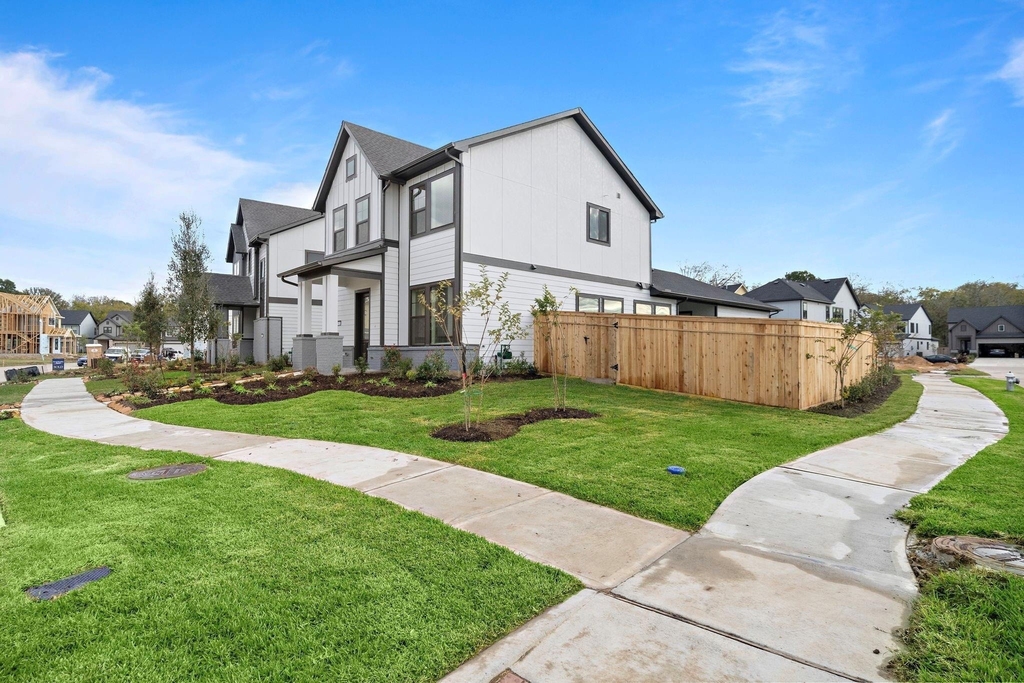 1502 Noble Park Drive - Photo 21