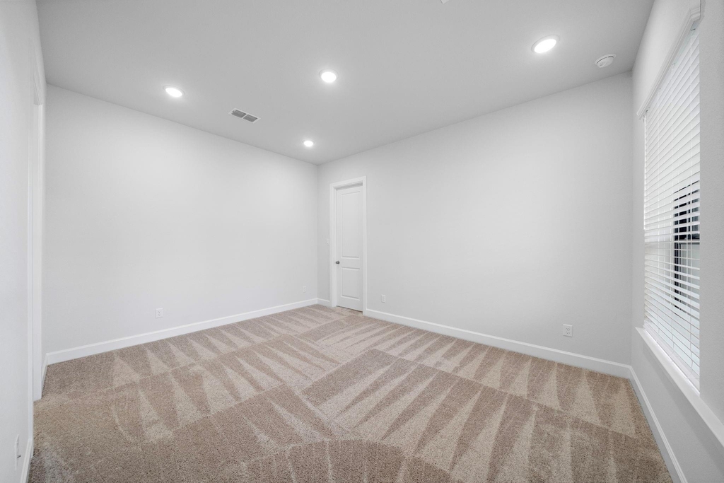 1502 Noble Park Drive - Photo 9