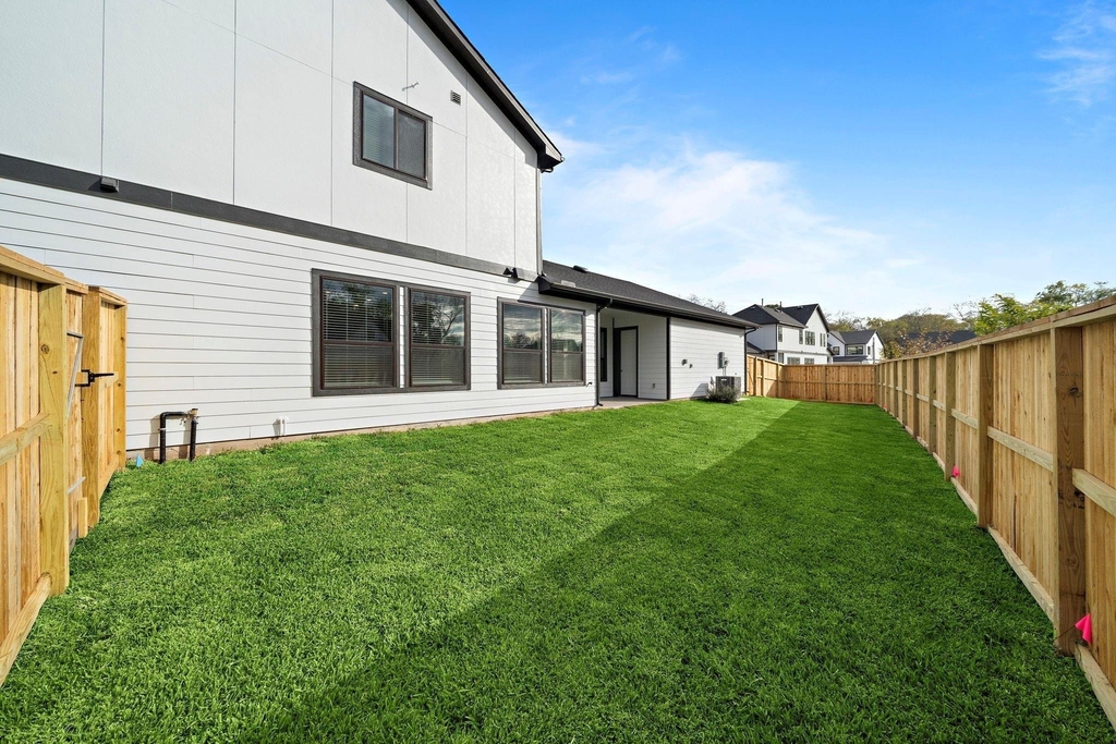1502 Noble Park Drive - Photo 25