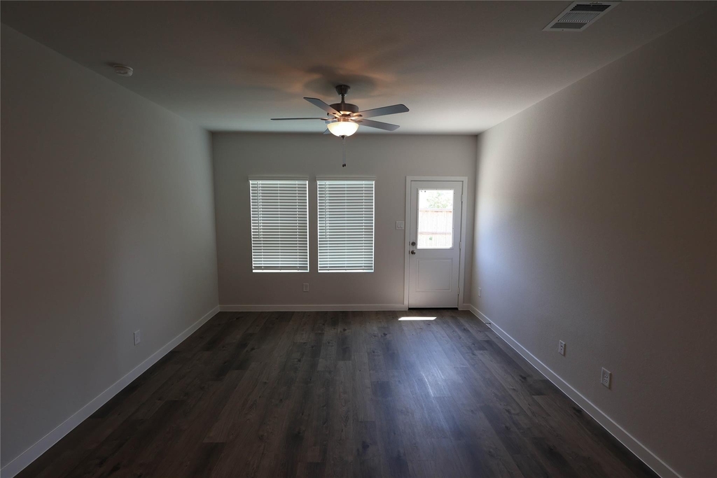 7855 Bergamot Circle - Photo 5