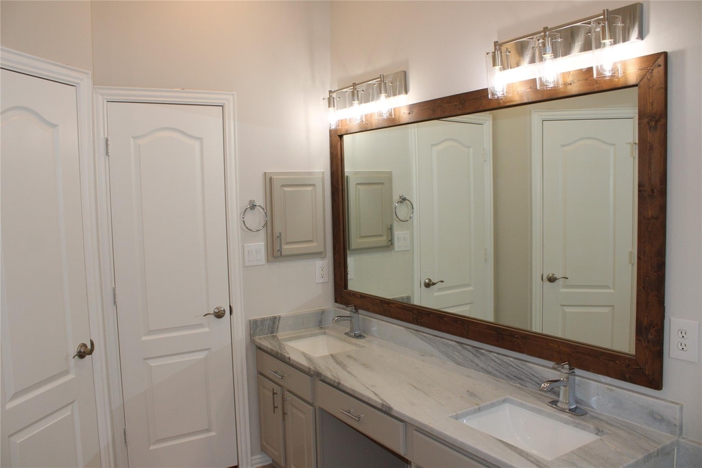 29802 S Legends Village Circle - Photo 11