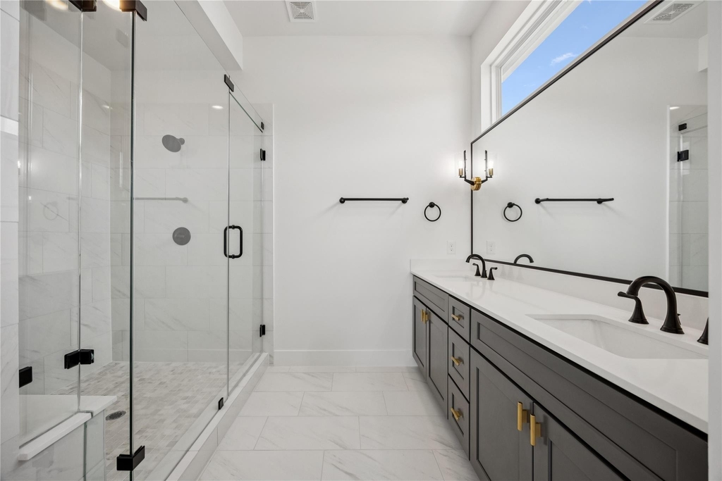 835 Elkhart Street - Photo 11
