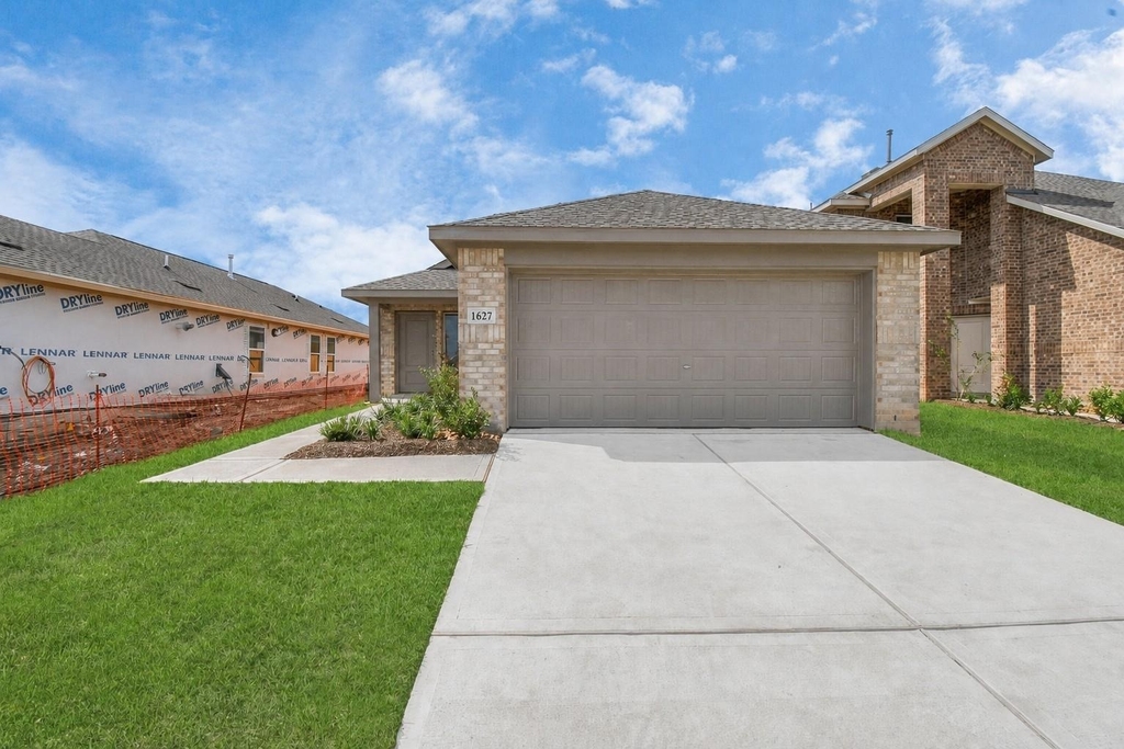 1627 Windrose Bend - Photo 1