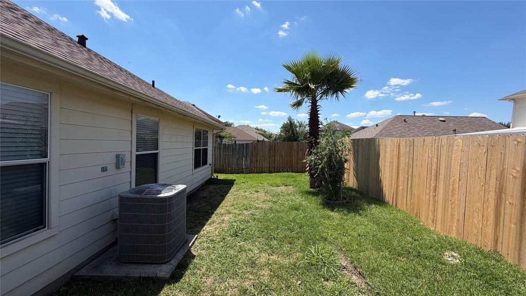 8943 Farm Ridge Lane - Photo 14