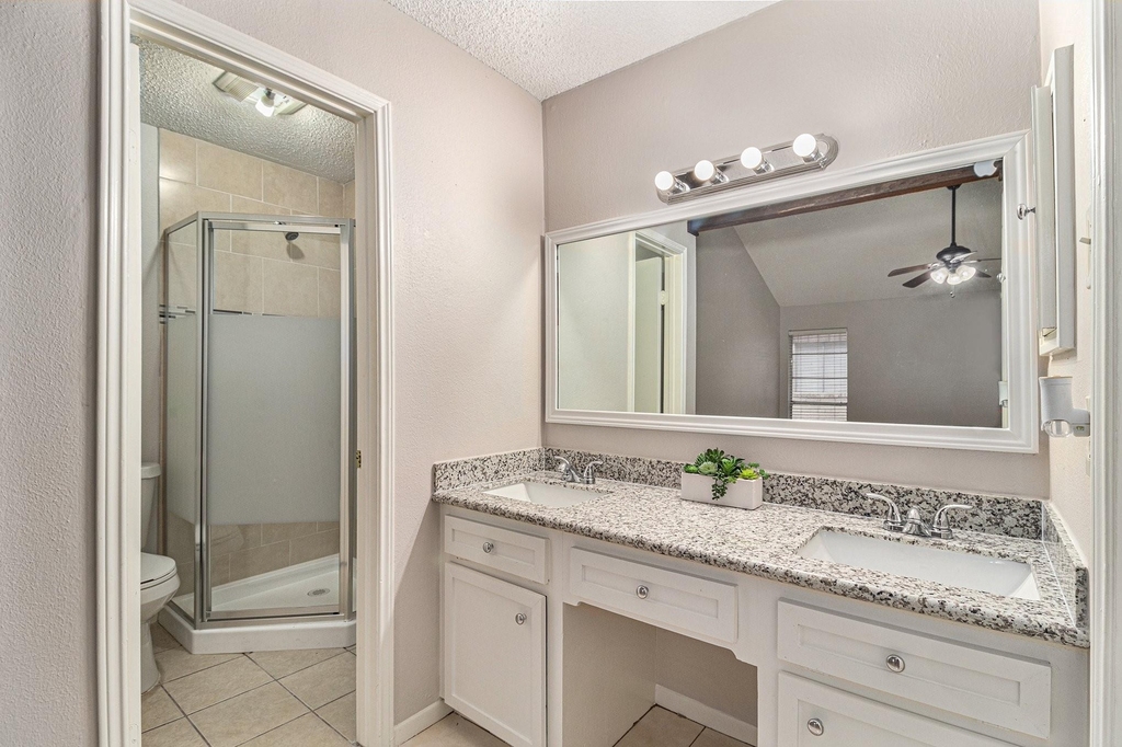 819 Seamaster Drive - Photo 8