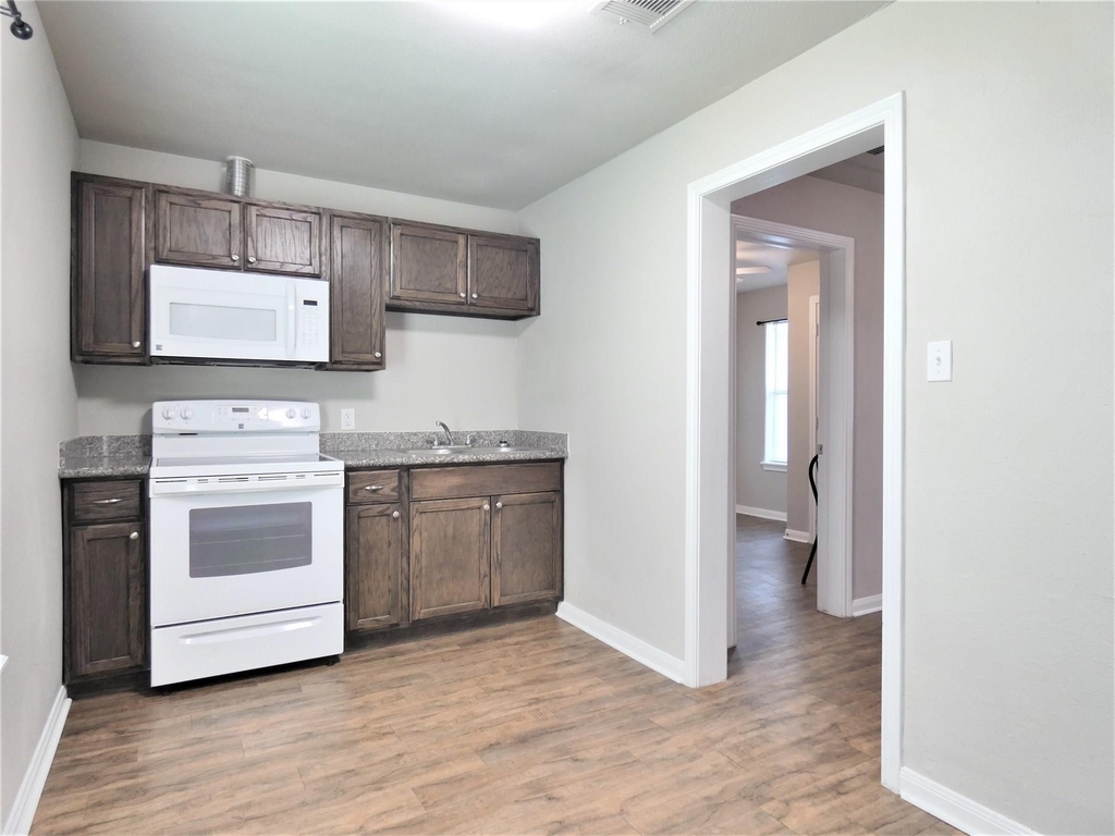 507 Houston Street - Photo 5