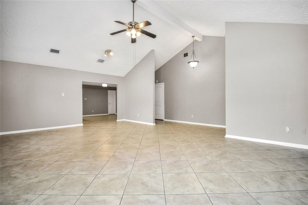 22218 Deville Drive - Photo 3
