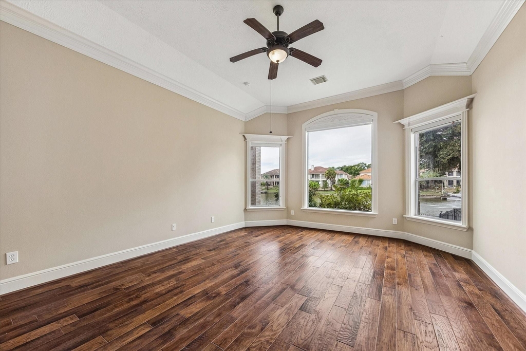 18910 Villa Bergamo Lane - Photo 14