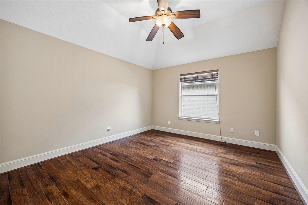 18910 Villa Bergamo Lane - Photo 22