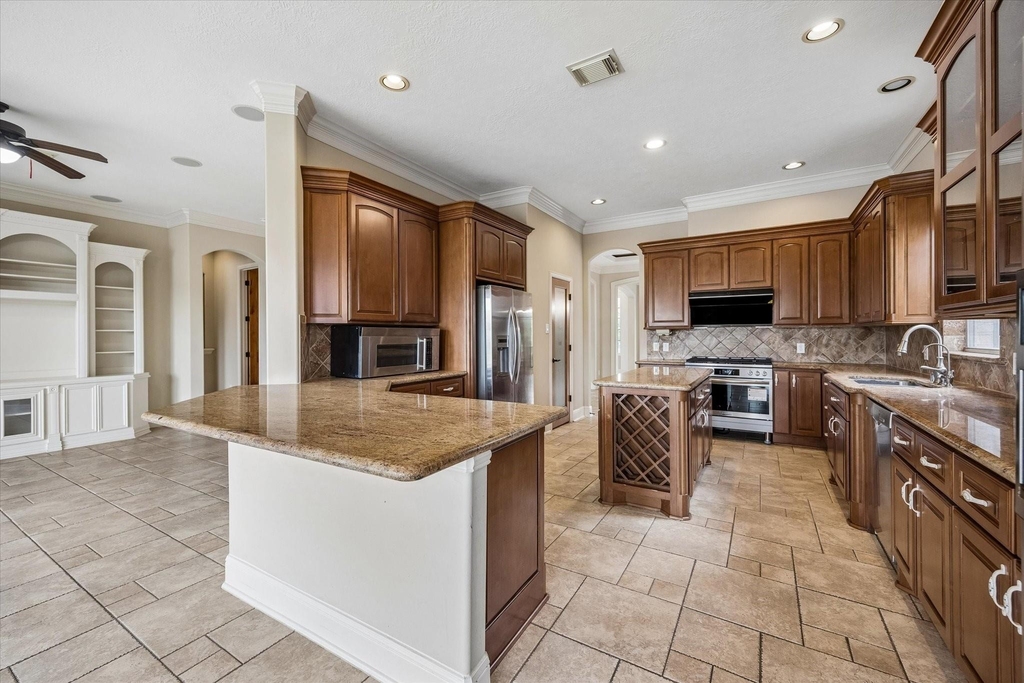 18910 Villa Bergamo Lane - Photo 3