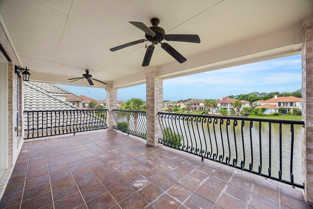 18910 Villa Bergamo Lane - Photo 9
