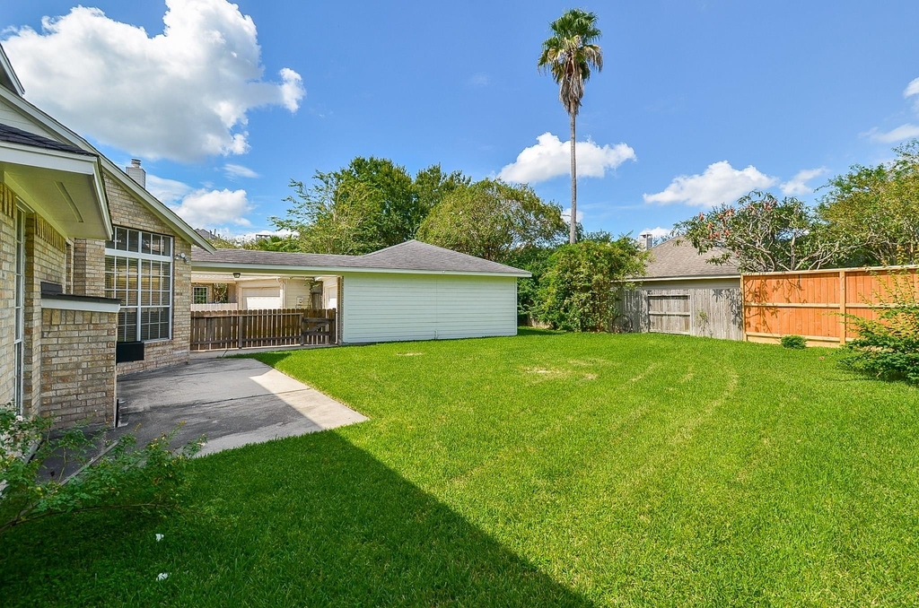 5519 Evening Shore Drive - Photo 34