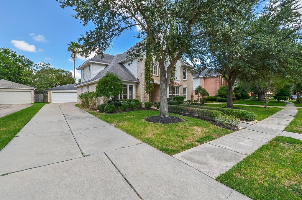 5519 Evening Shore Drive - Photo 4