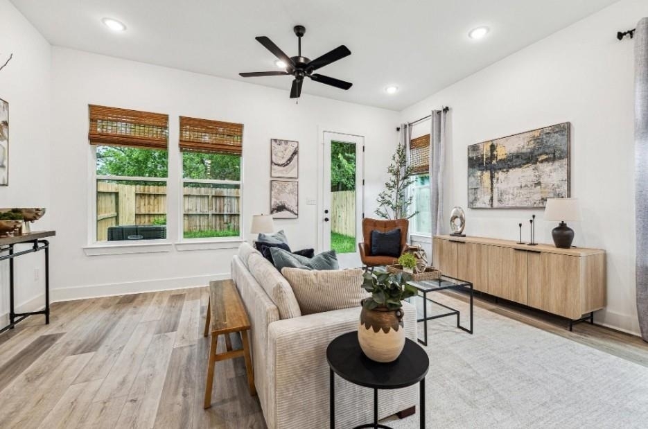 2402 Mann Street - Photo 6