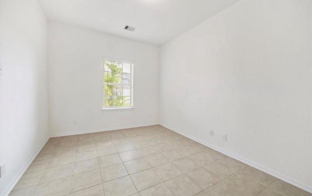 8711 Willet Street - Photo 4