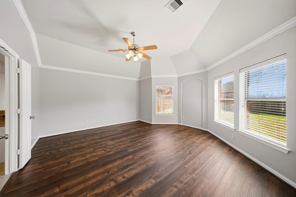 28211 Emerald Creek Lane - Photo 18
