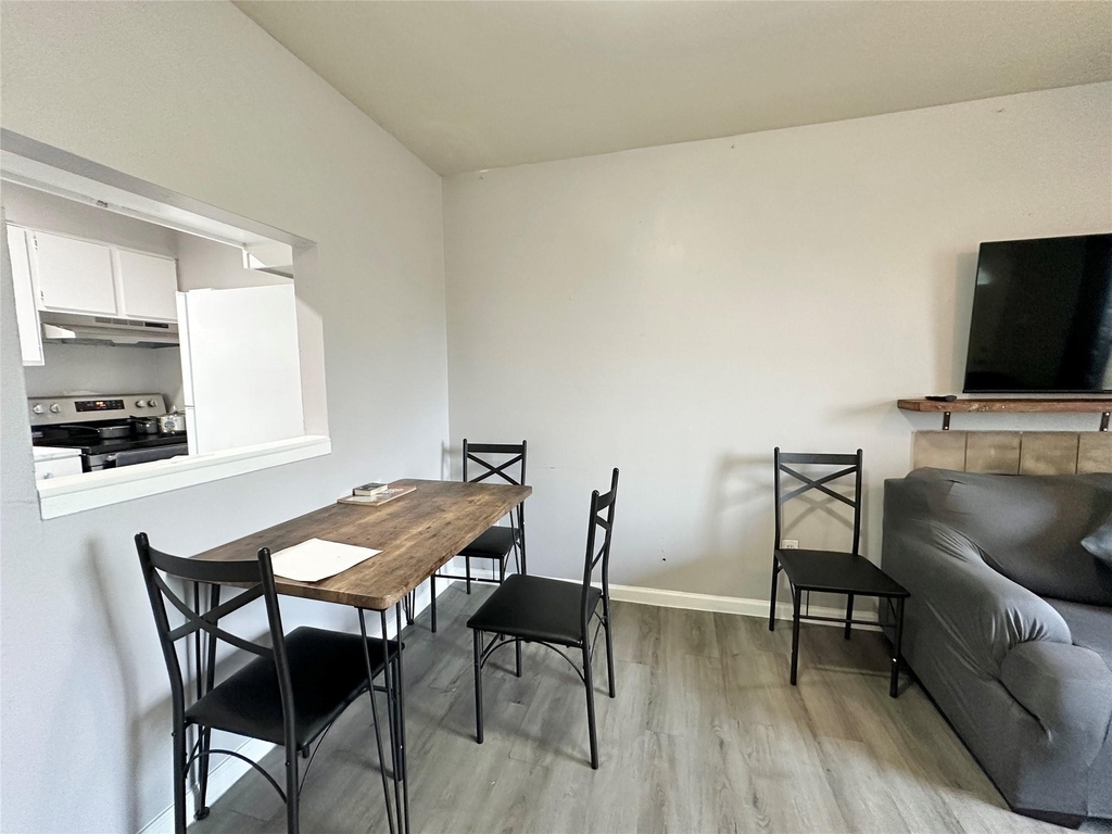 4111 Lark Lane - Photo 4