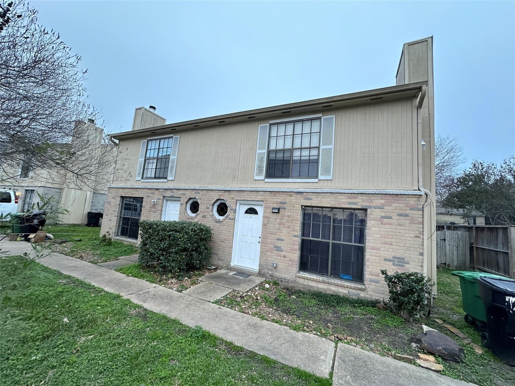 4111 Lark Lane - Photo 0
