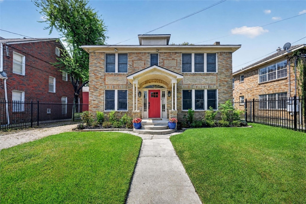 1824 Rosedale Street - Photo 1