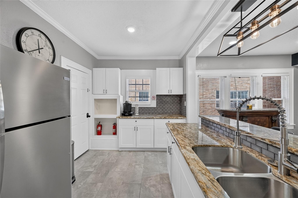 1824 Rosedale Street - Photo 10