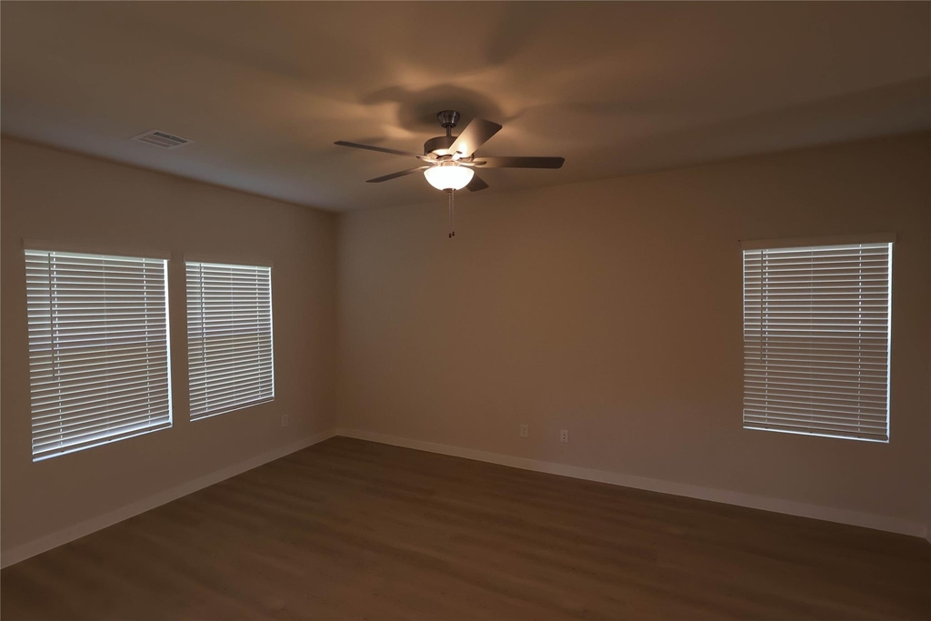 7739 Bergamot Circle - Photo 6