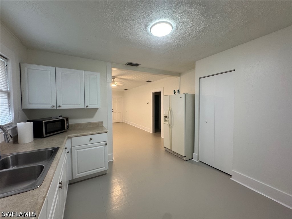 2525 Broadway - Photo 8