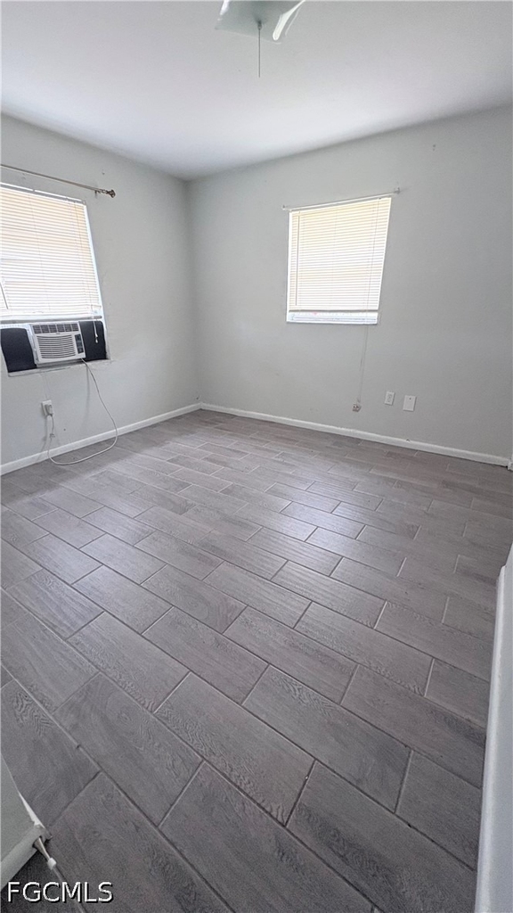 322 Louise Avenue - Photo 2