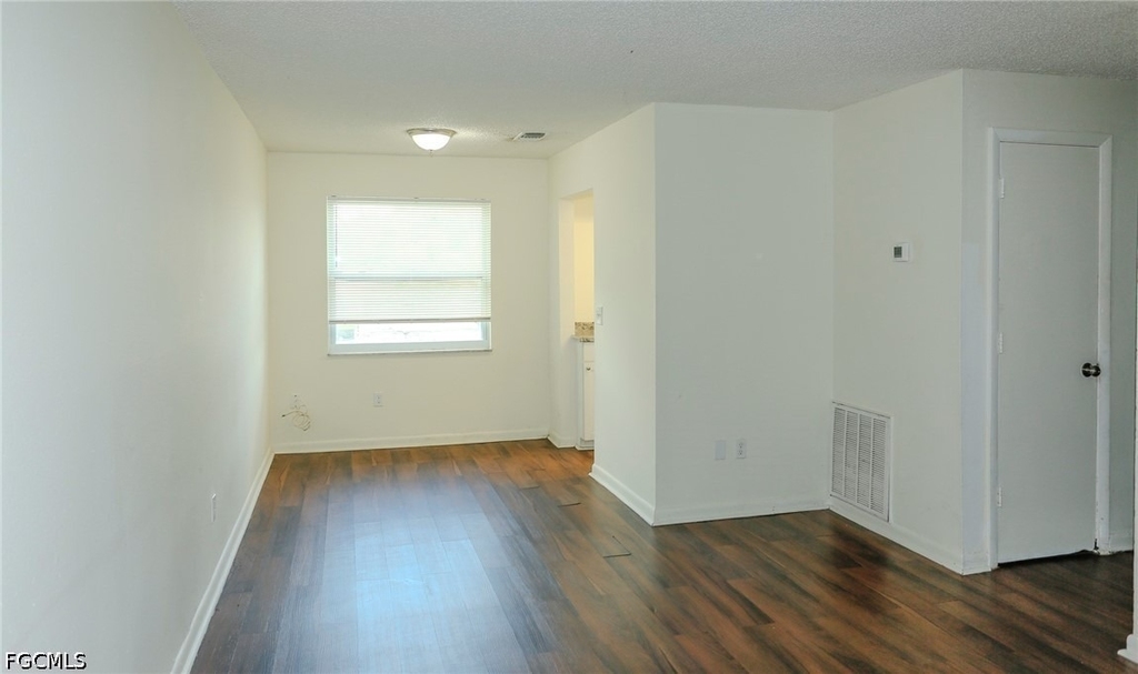 4331 Glenwood - Photo 3