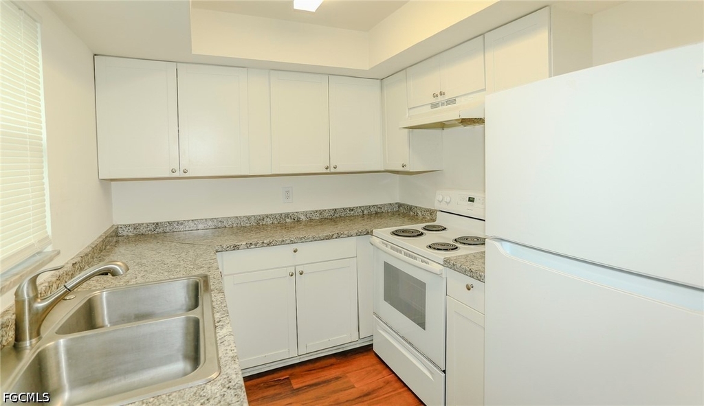 4331 Glenwood - Photo 6