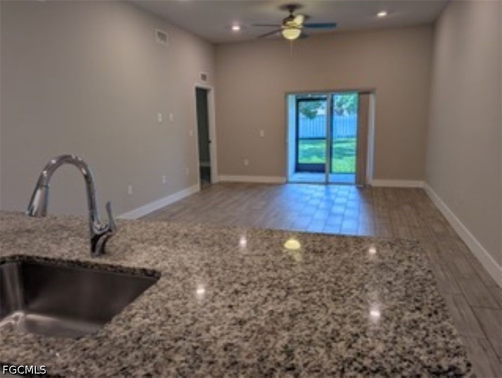 3916 Se 11th Avenue - Photo 2