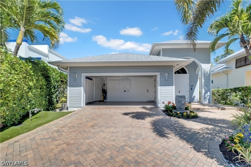 3005 Coco Avenue - Photo 1