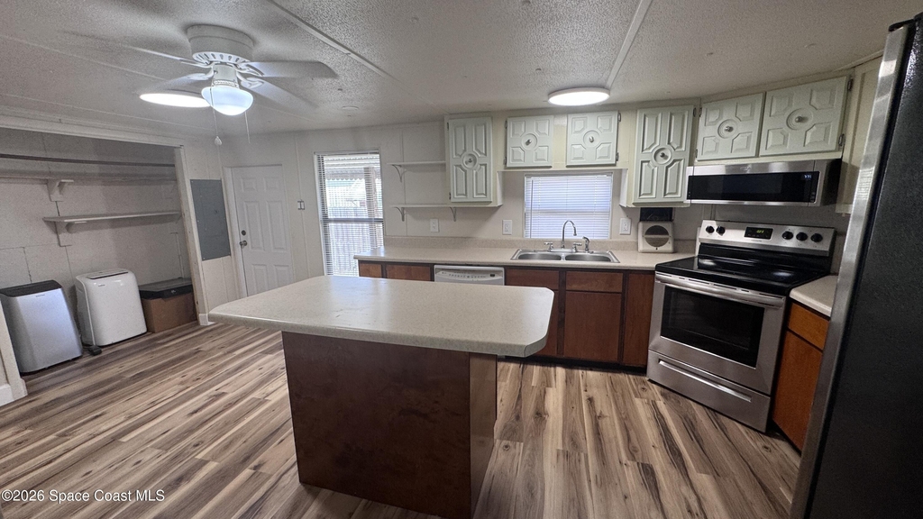 1159 Bailey Court - Photo 3