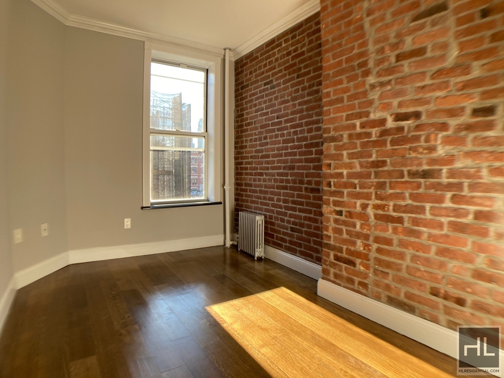West 53 Street - Photo 2