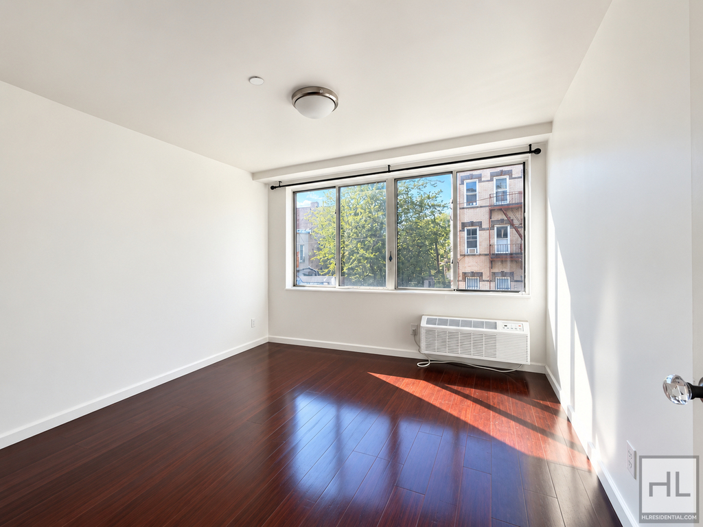 Stanhope Street - Photo 1