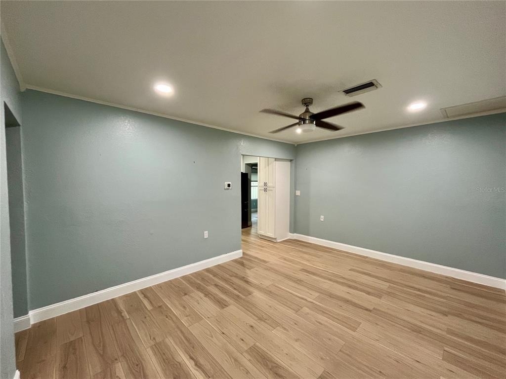 8330 Waverly Road N - Photo 3