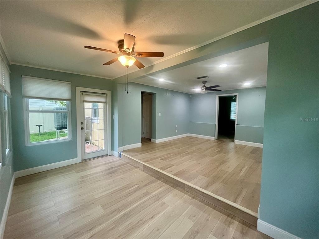 8330 Waverly Road N - Photo 7