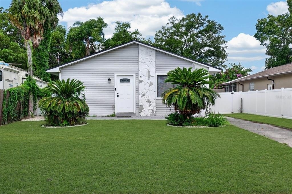 8114 N Edison Avenue - Photo 38