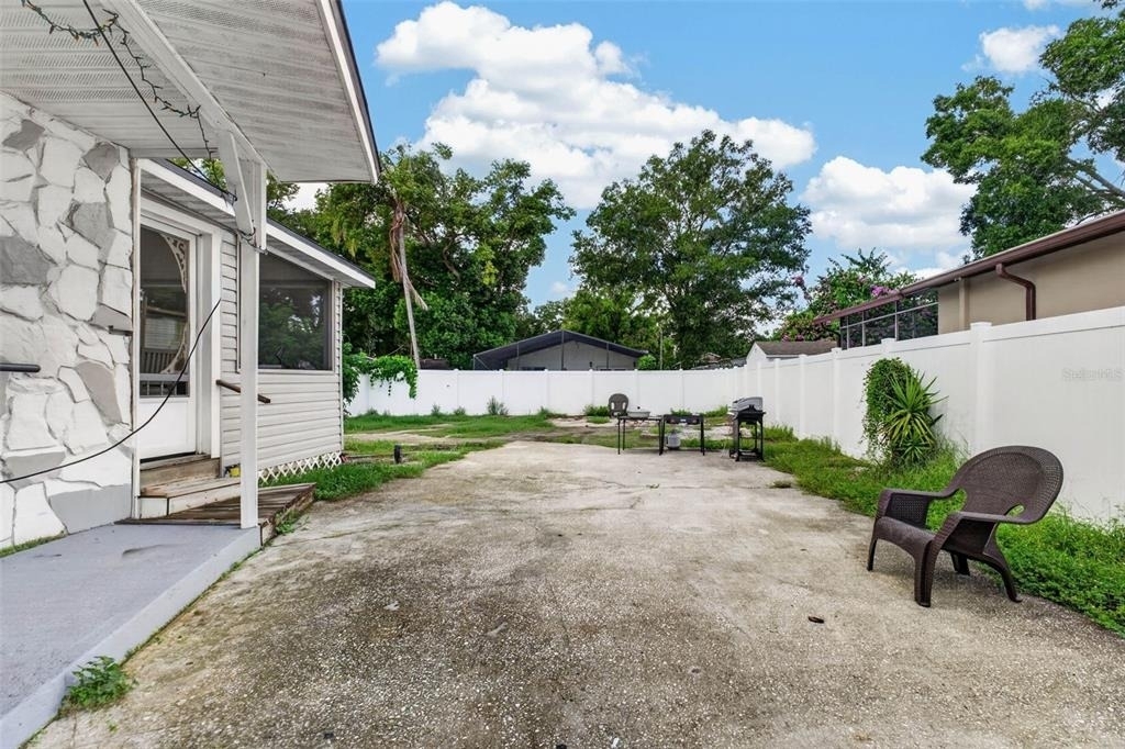 8114 N Edison Avenue - Photo 45