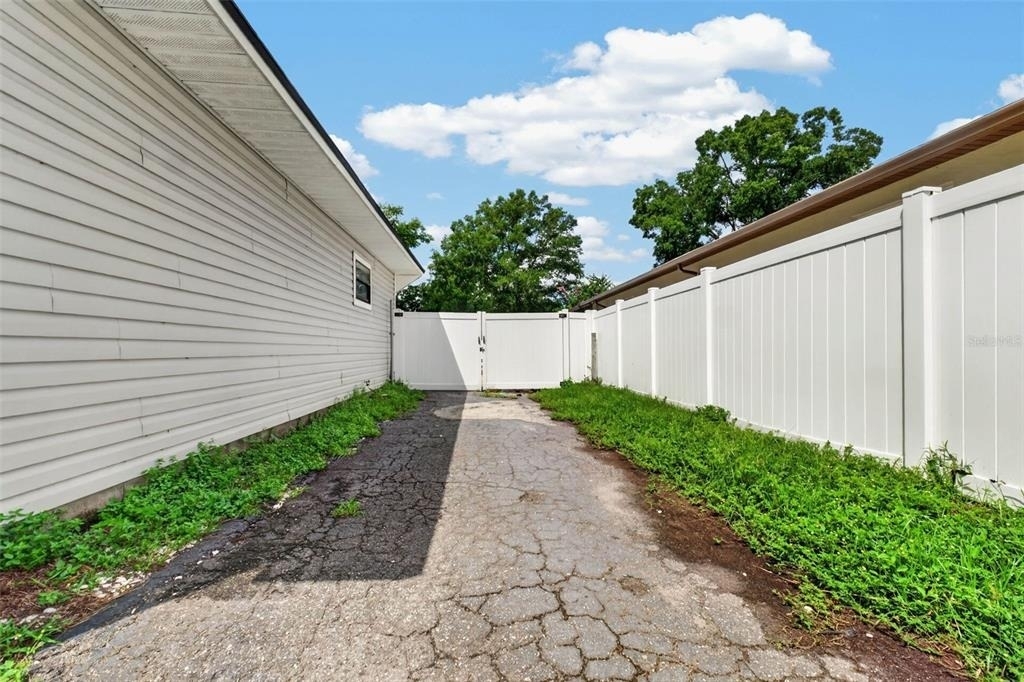 8114 N Edison Avenue - Photo 42