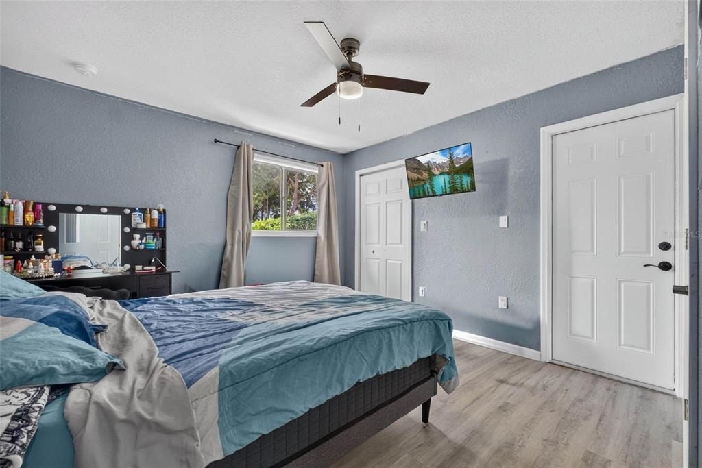 8114 N Edison Avenue - Photo 25