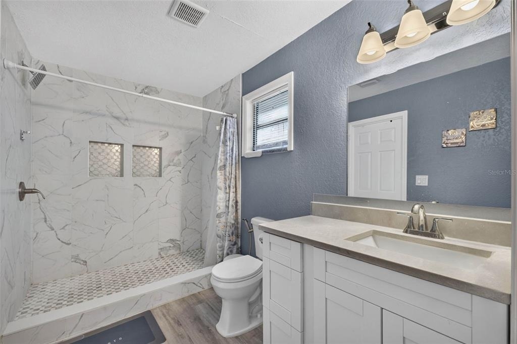8114 N Edison Avenue - Photo 21