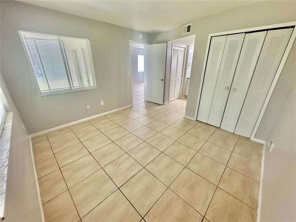 2549 S Oak Avenue - Photo 9