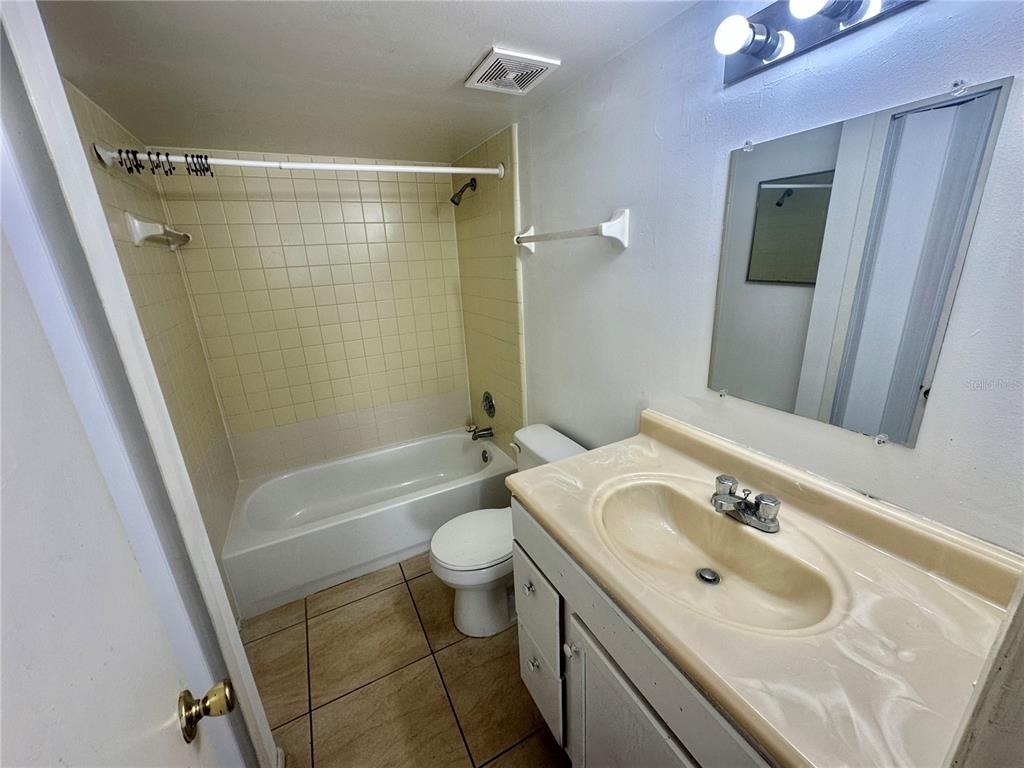 2549 S Oak Avenue - Photo 6