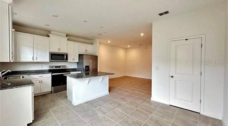 1152 Lakeshore Breeze Place - Photo 4