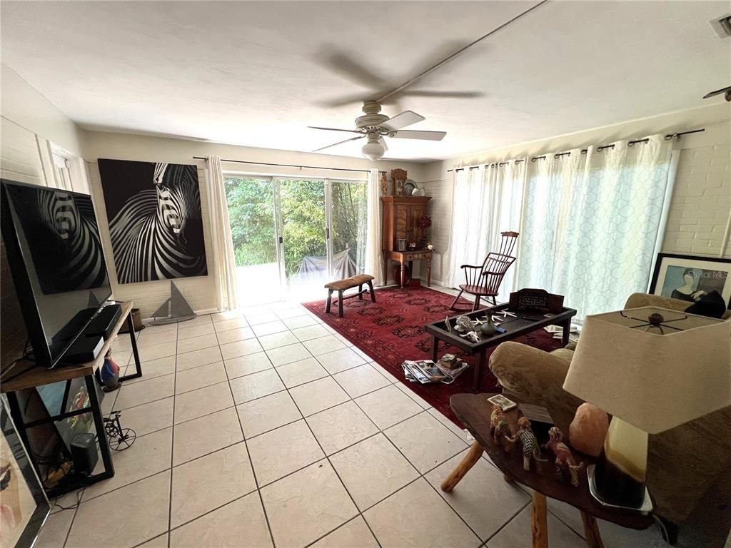 1617 Nw 7th Place - Photo 1