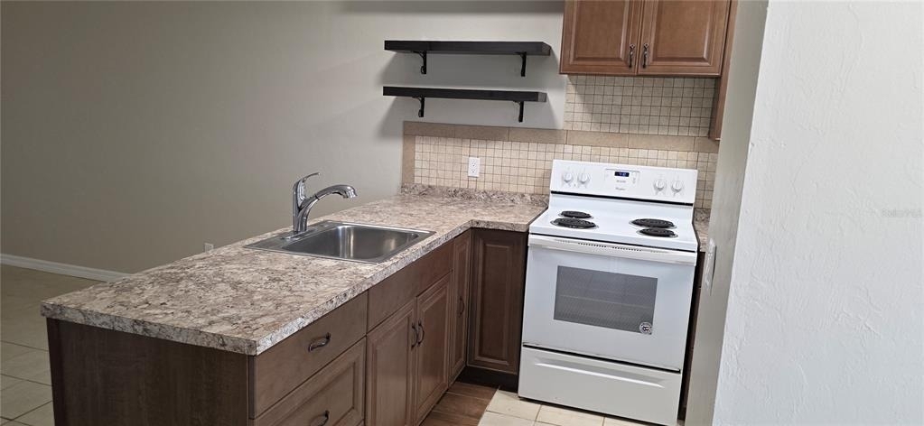 22523 Westchester Boulevard - Photo 3