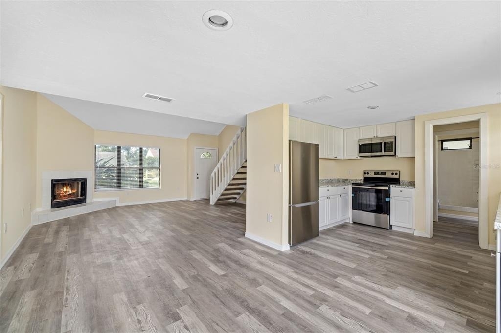 2004 Wood Hollow Place - Photo 10