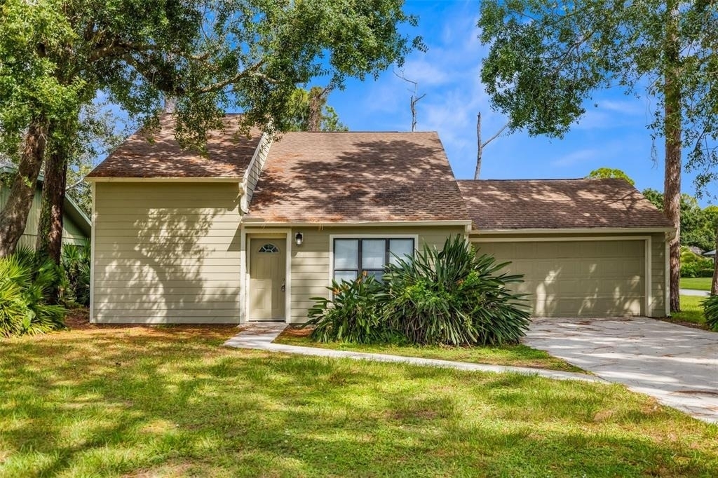 2004 Wood Hollow Place - Photo 1