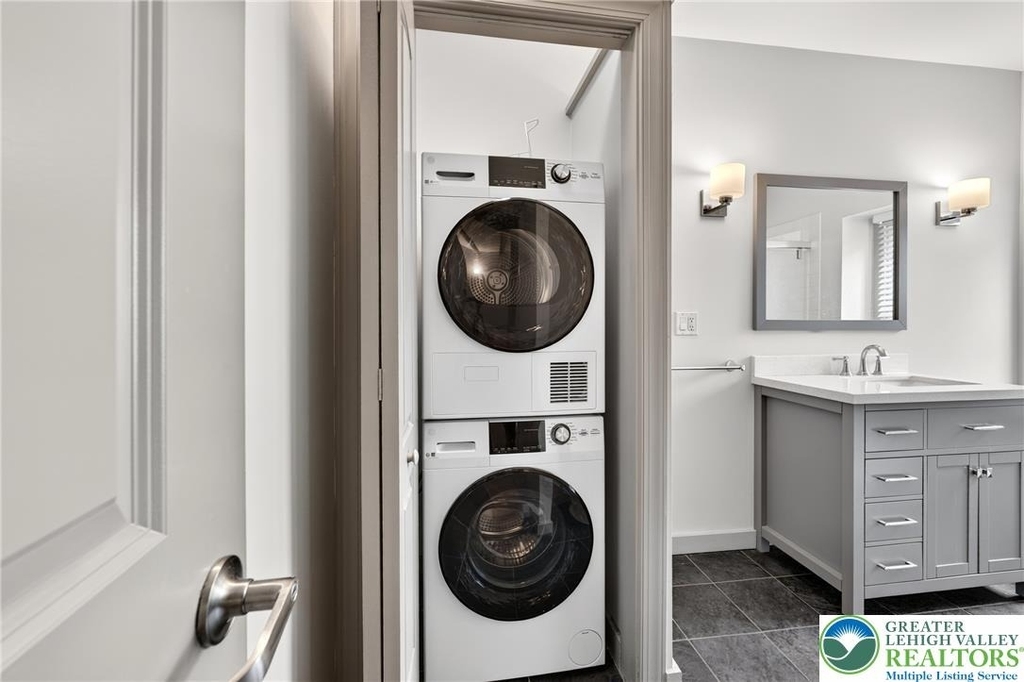428 Northampton St - Photo 14