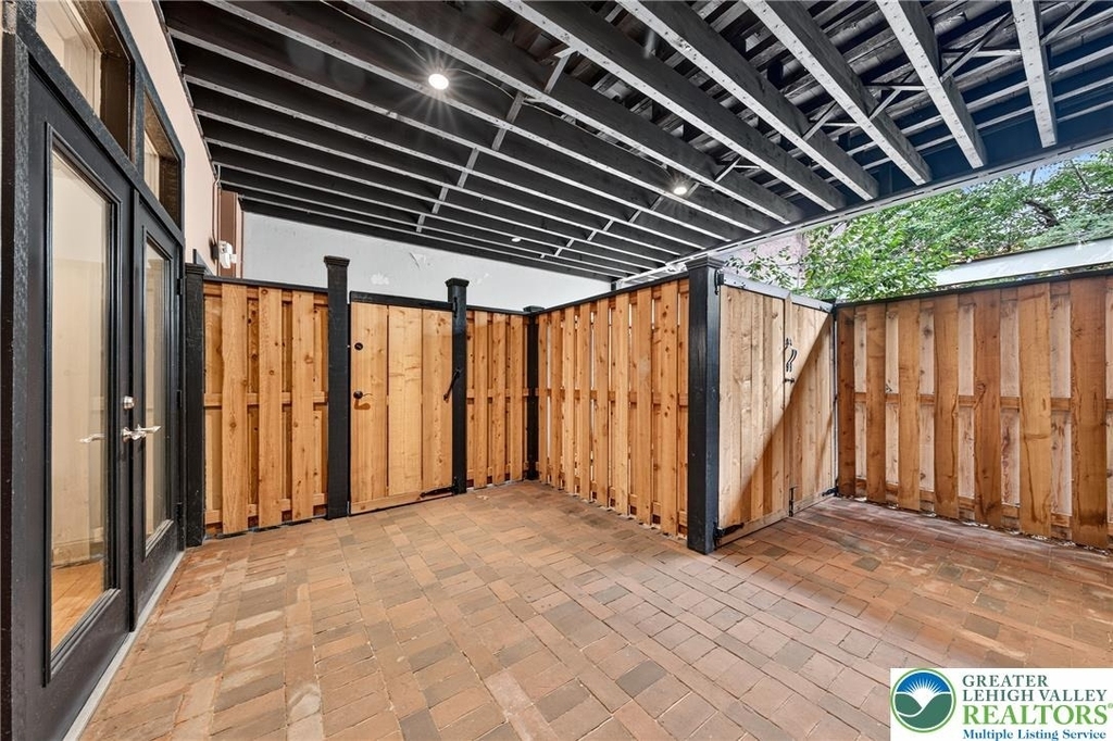 428 Northampton St - Photo 20
